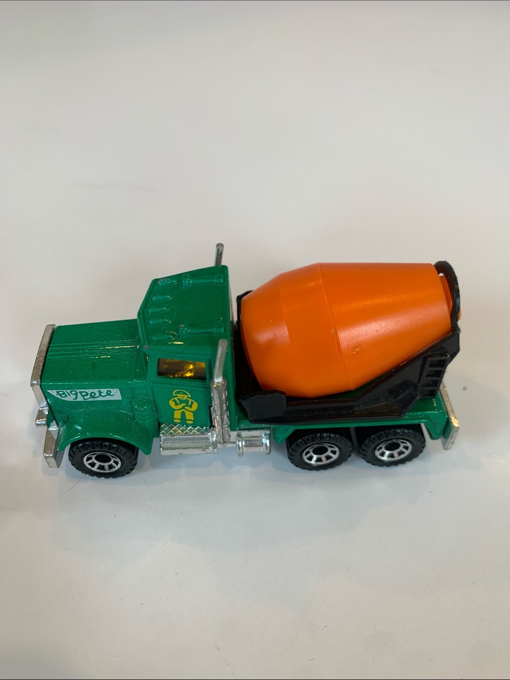 Vintage Matchbox 1981 Peterbilt Big Pete Cement Mixer Truck Green Orange Diecast